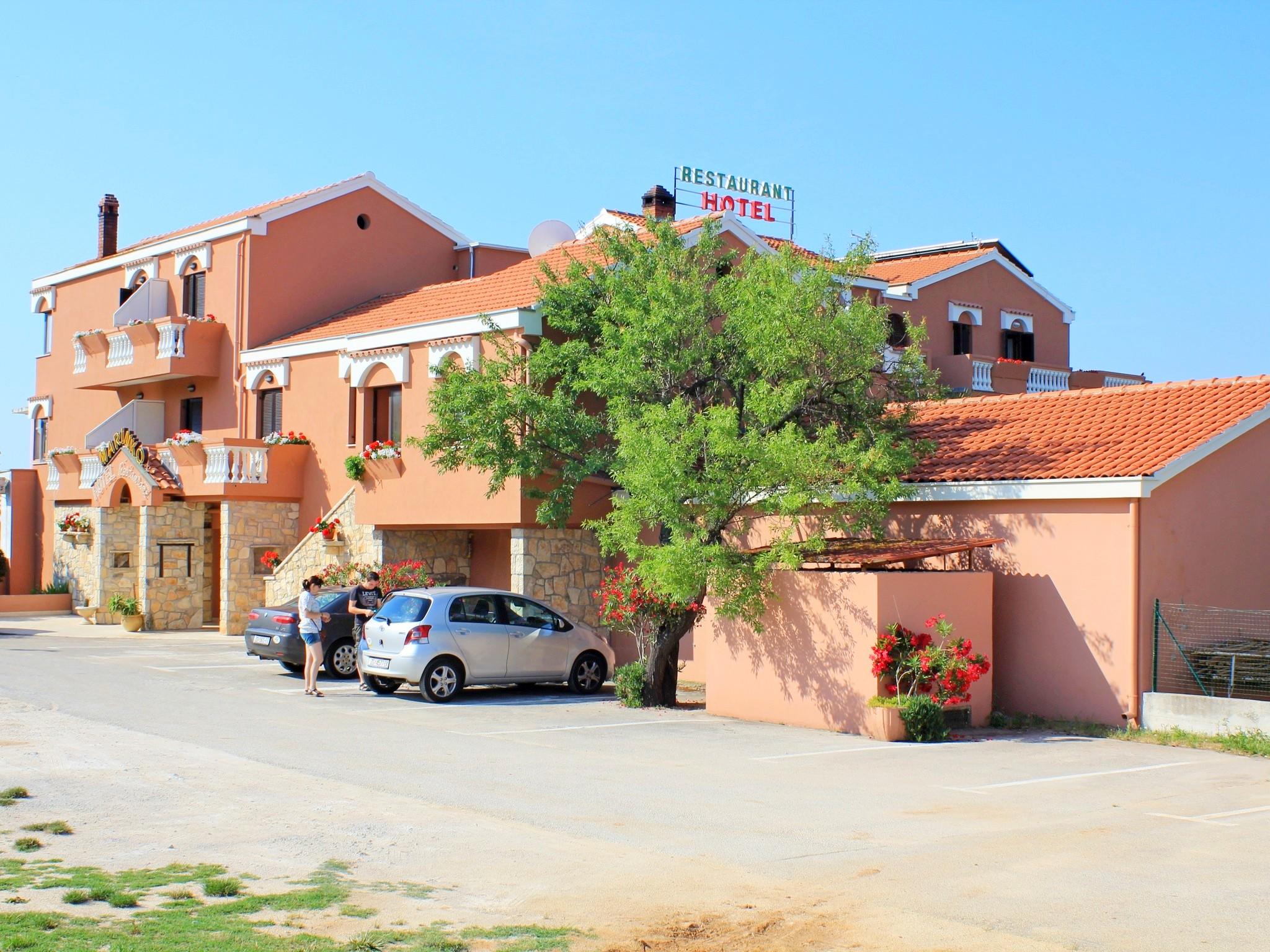 Hotel Marinko ザダル エクステリア 写真