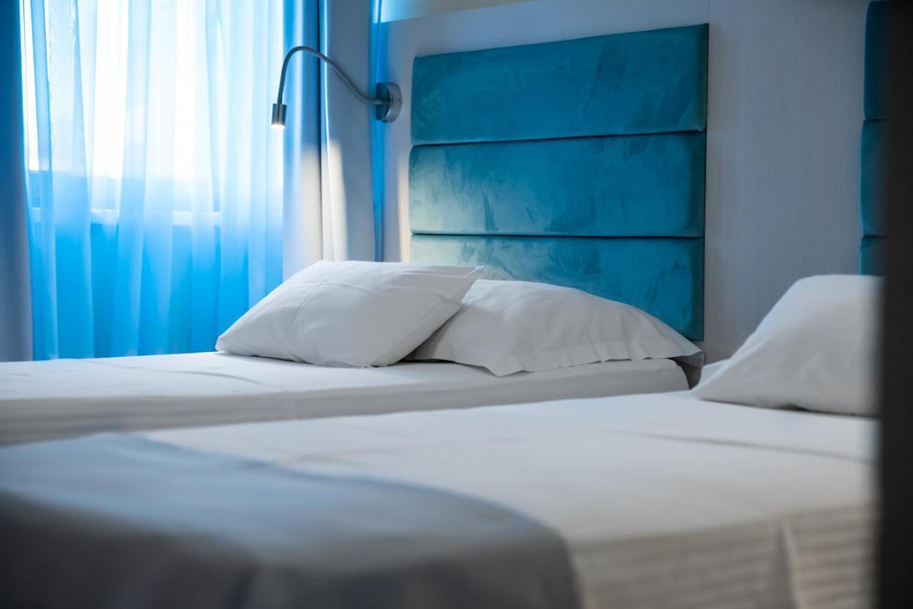 Hotel Marinko ザダル エクステリア 写真