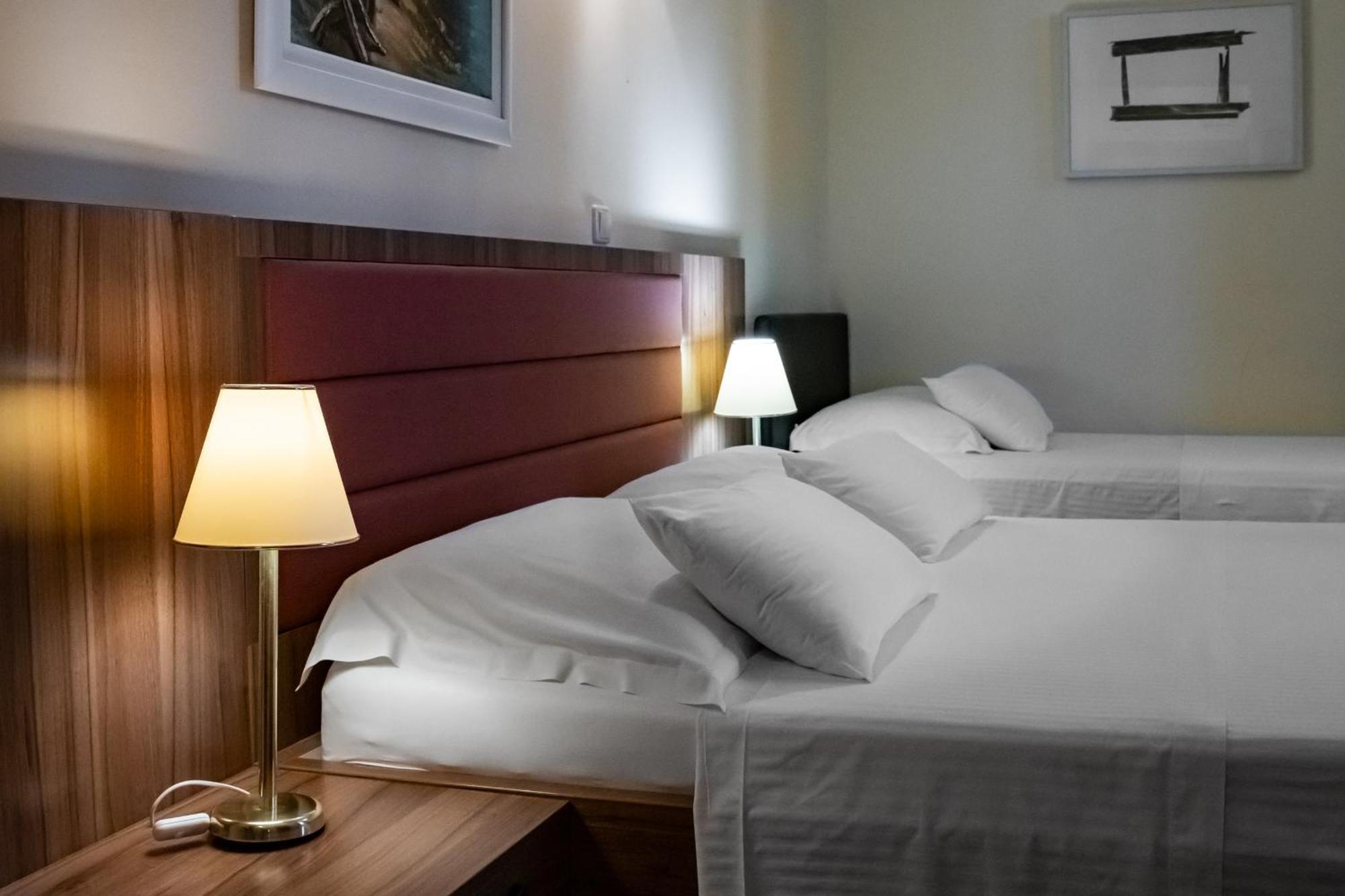 Hotel Marinko ザダル エクステリア 写真